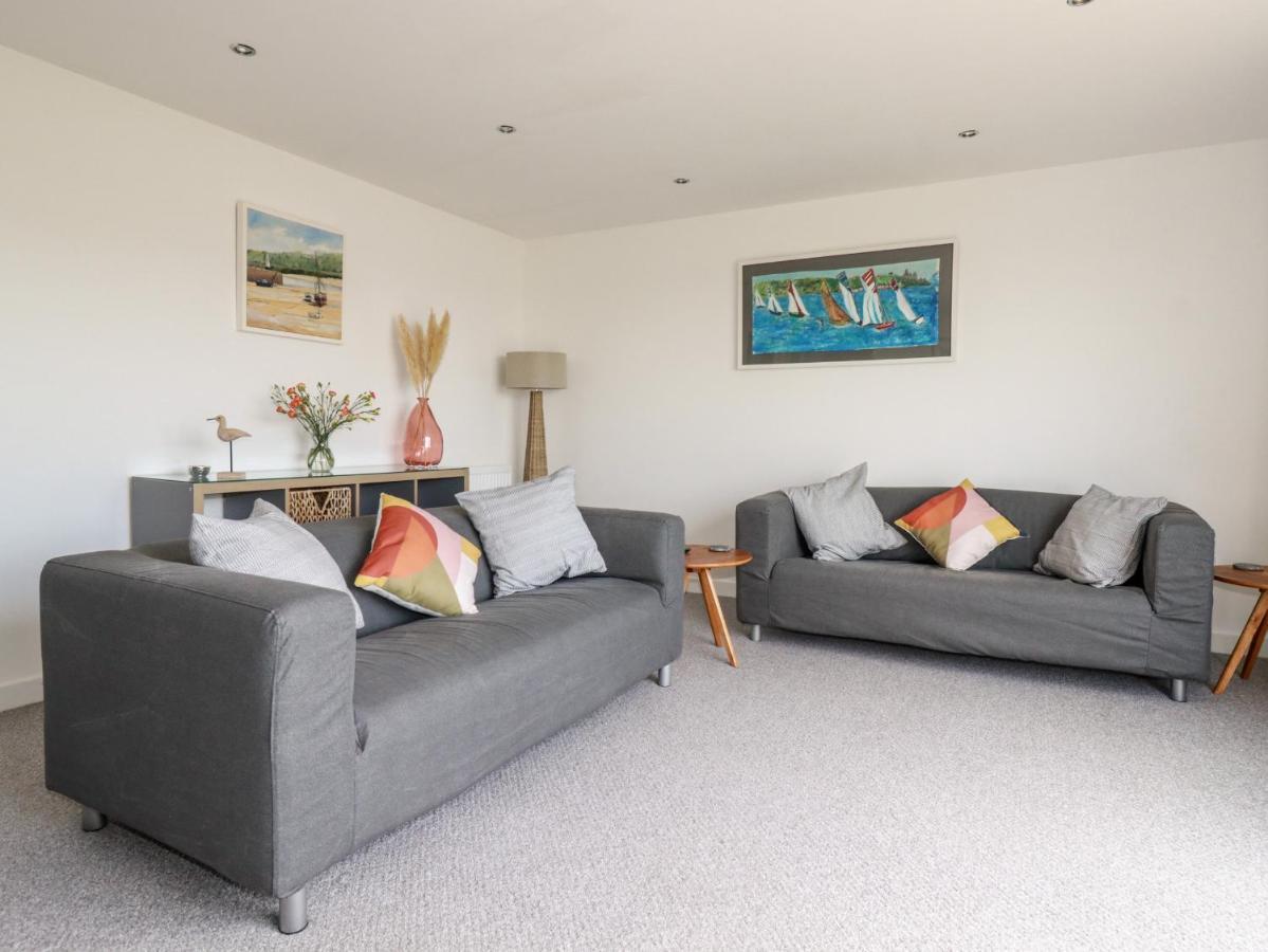 River View Falmouth Exterior photo